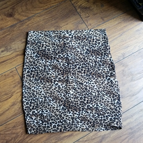 Charlotte Russe Dresses & Skirts - Cheetah print mini skirt